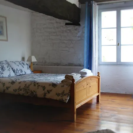 Hotel La Vieille Maison Saint-Paul-Lizonne